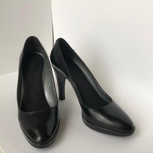 Max de Carlo Leather Pumps size 6